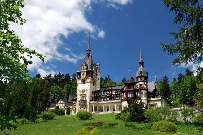 Small-Group Day Trip to Dracula's Castle, Brasov and Peles Castle - What you’ll hear from the guide (and why it matters)