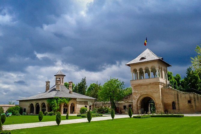 Small Group Tour to Mogosoaia Palace and Snagov Monastery - Hotel Pickup and a Smooth Country-Drive Rhythm
