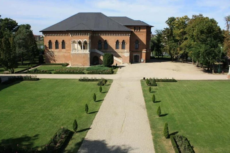 Small Group Tour to Mogosoaia Palace & Snagov Monastery - Mogosoaia Palace and Brancovenesc style: the architecture lesson you’ll keep