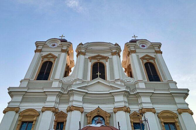 The Classic Tour of Timisoara - Libertatii Square: the administrative center clue