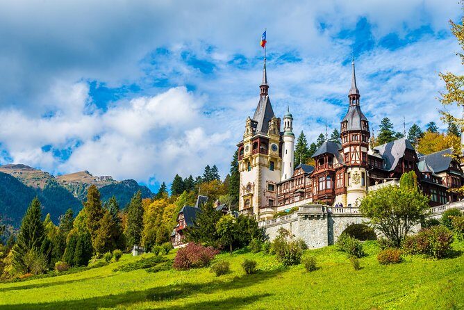 Transylvania and Dracula Castle Full Day Tour from Bucharest - Peleș Castle in Sinaia: Ticket Timing, Outside-Only Days, and Photo Stops