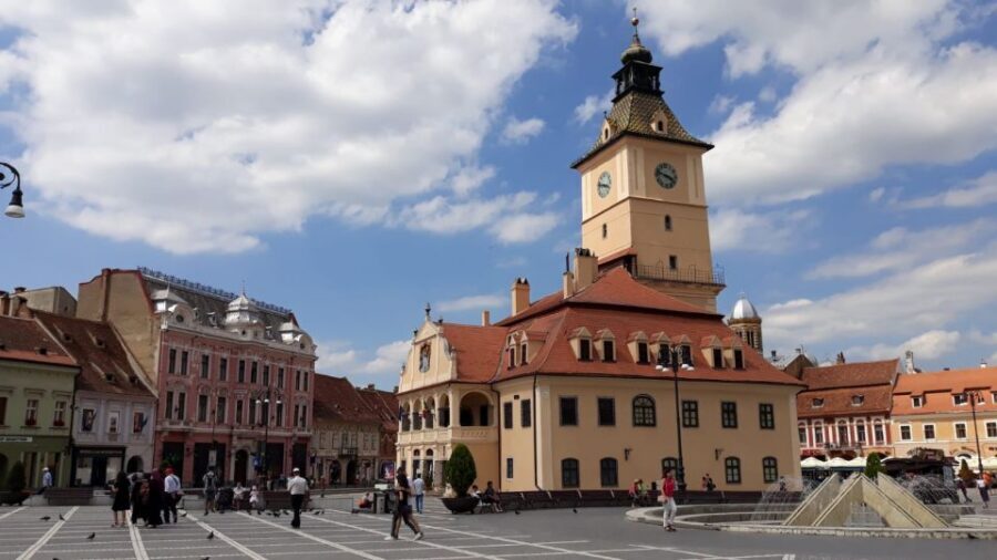 Transylvania Tour: Dracula's Castle, Peles Palace & Brasov - What to Pack for a Castle Day in Romania