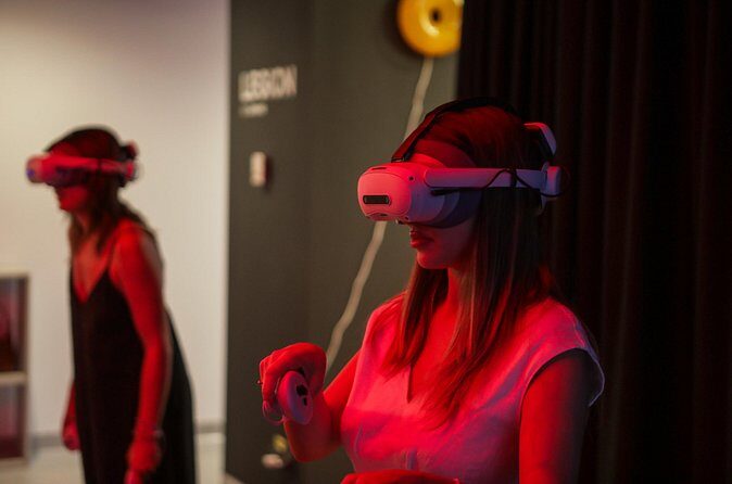 Virtual Reality Experience - What you can do in VR: escape rooms, action missions, and game types