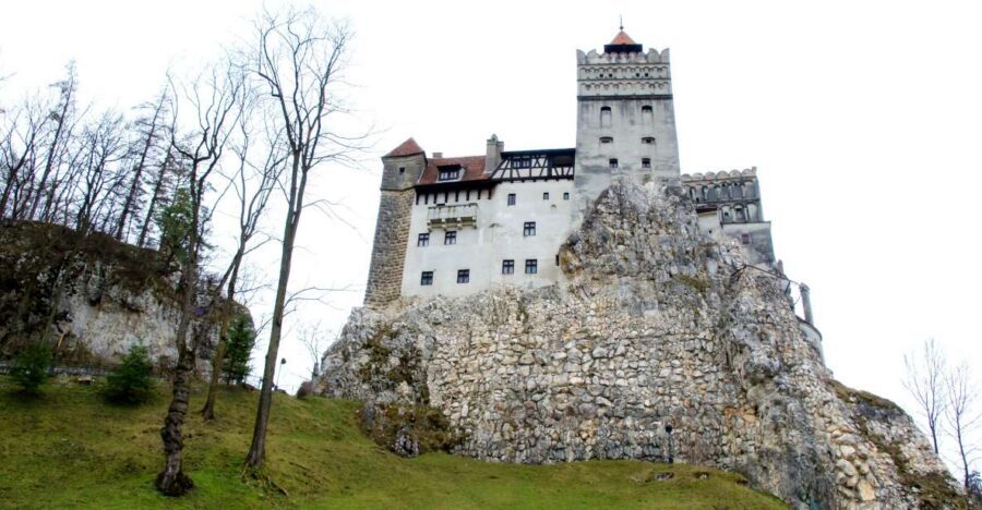Visit Bear Sanctuary and Bran Castle from Brasov - Bran Castle with a Guide: Dracula Country with Less Guesswork